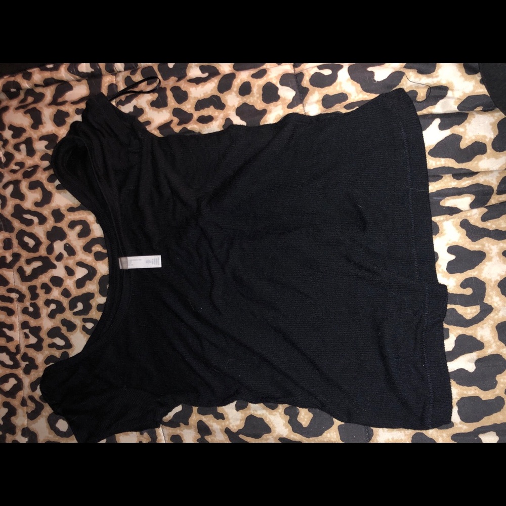 🌙 Black sheer crop